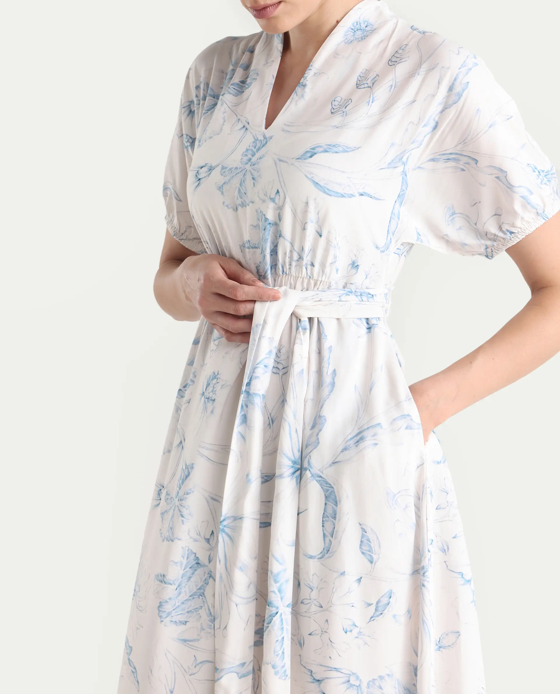Rareism Women's Arna White Viscose V-Neck A-Line Floral Print Dress - Image 5