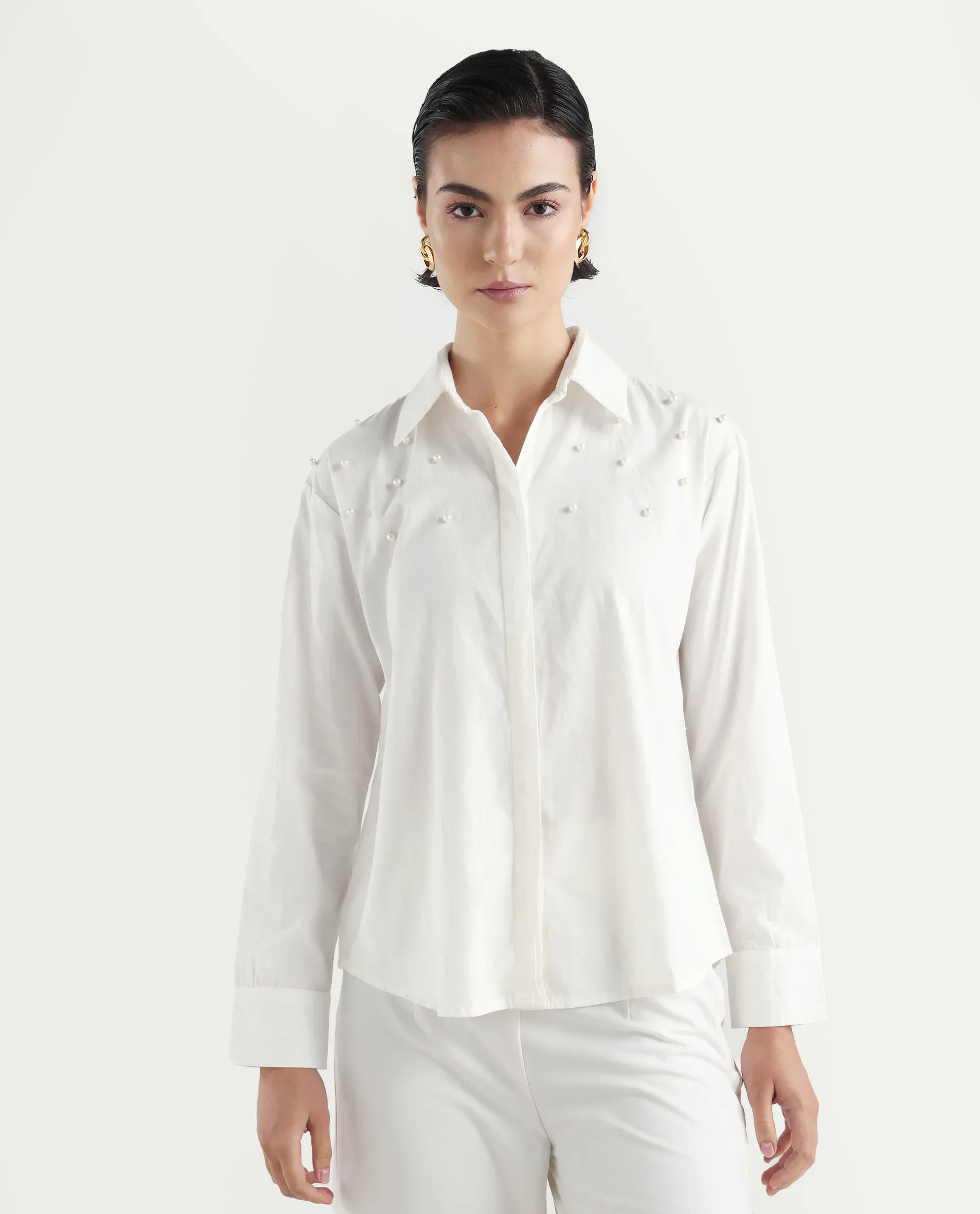 Rareism Women's Bhanik White Cotton Spread Collar Plain Cuffed Sleeve Regular Fit Shirt - Image 3