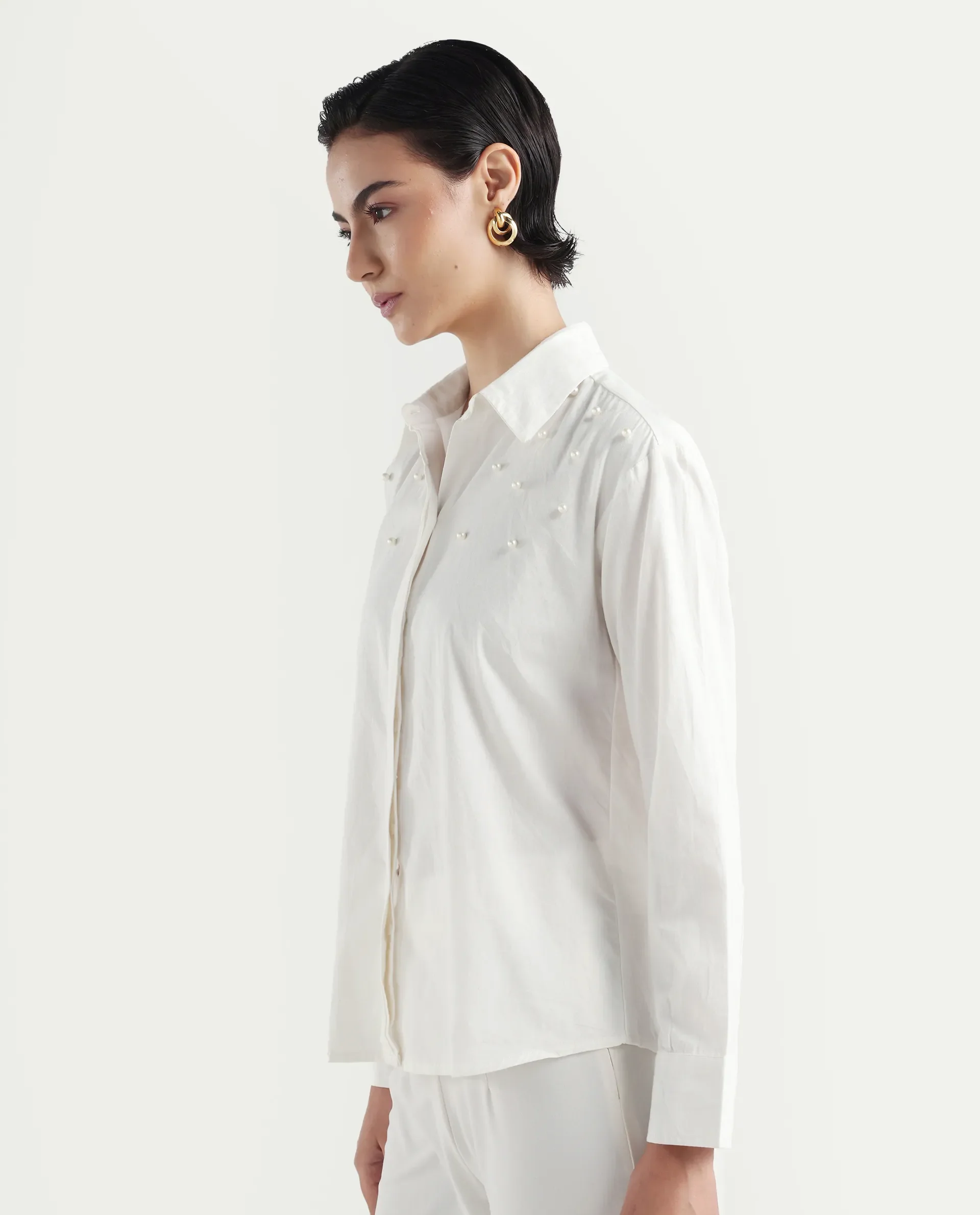 Rareism Women's Bhanik White Cotton Spread Collar Plain Cuffed Sleeve Regular Fit Shirt - Image 5