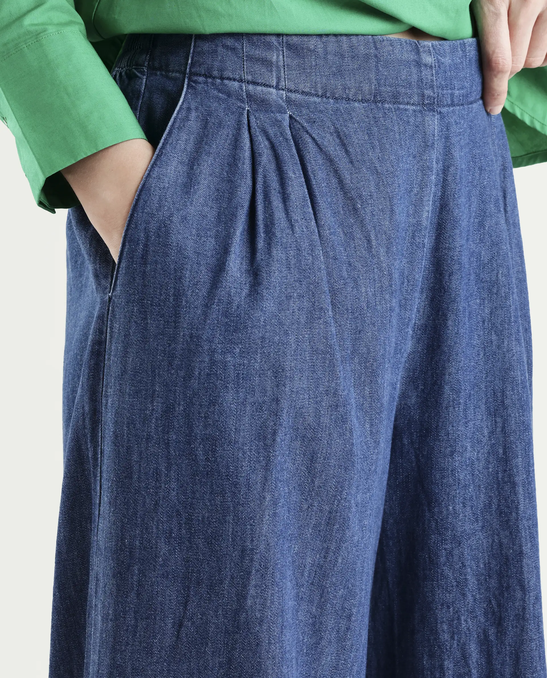 Rareism Women's Bhashio B Dark Blue Cotton Plain Ankle Length Flared Trouser - Image 4