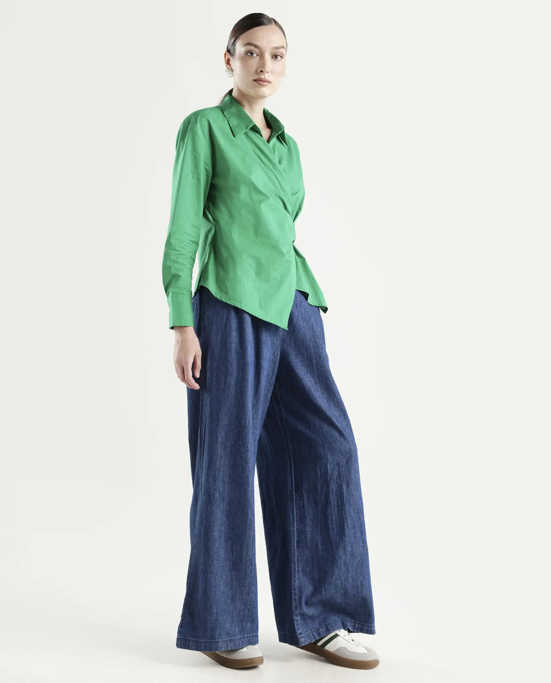Rareism Women's Bhashio B Dark Blue Cotton Plain Ankle Length Flared Trouser - Image 6