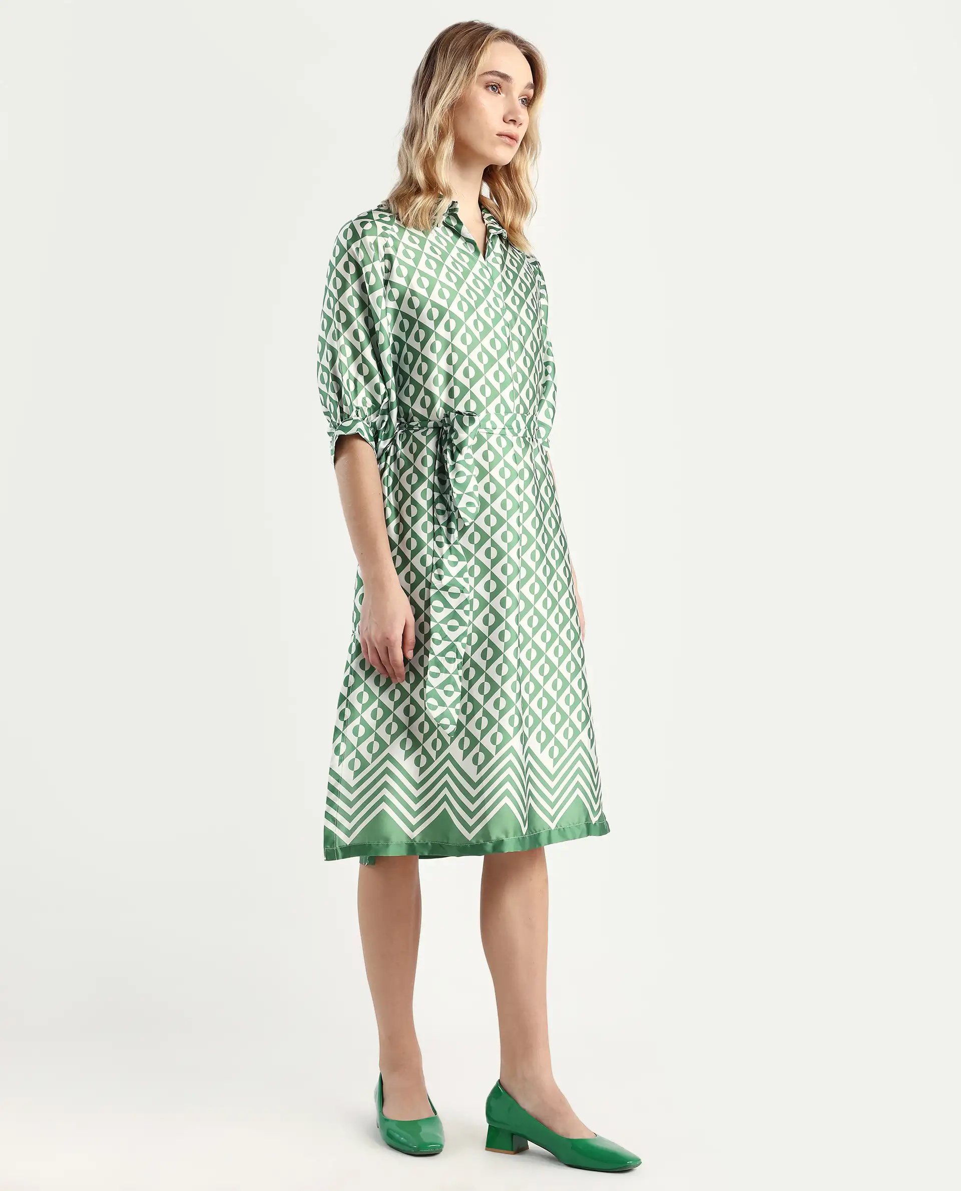 Rareism Women's Borrisa Green Cotton Blend Drop Collar Geometric Print Raglan Sleeve Midi Regular Fit Dress - Image 5