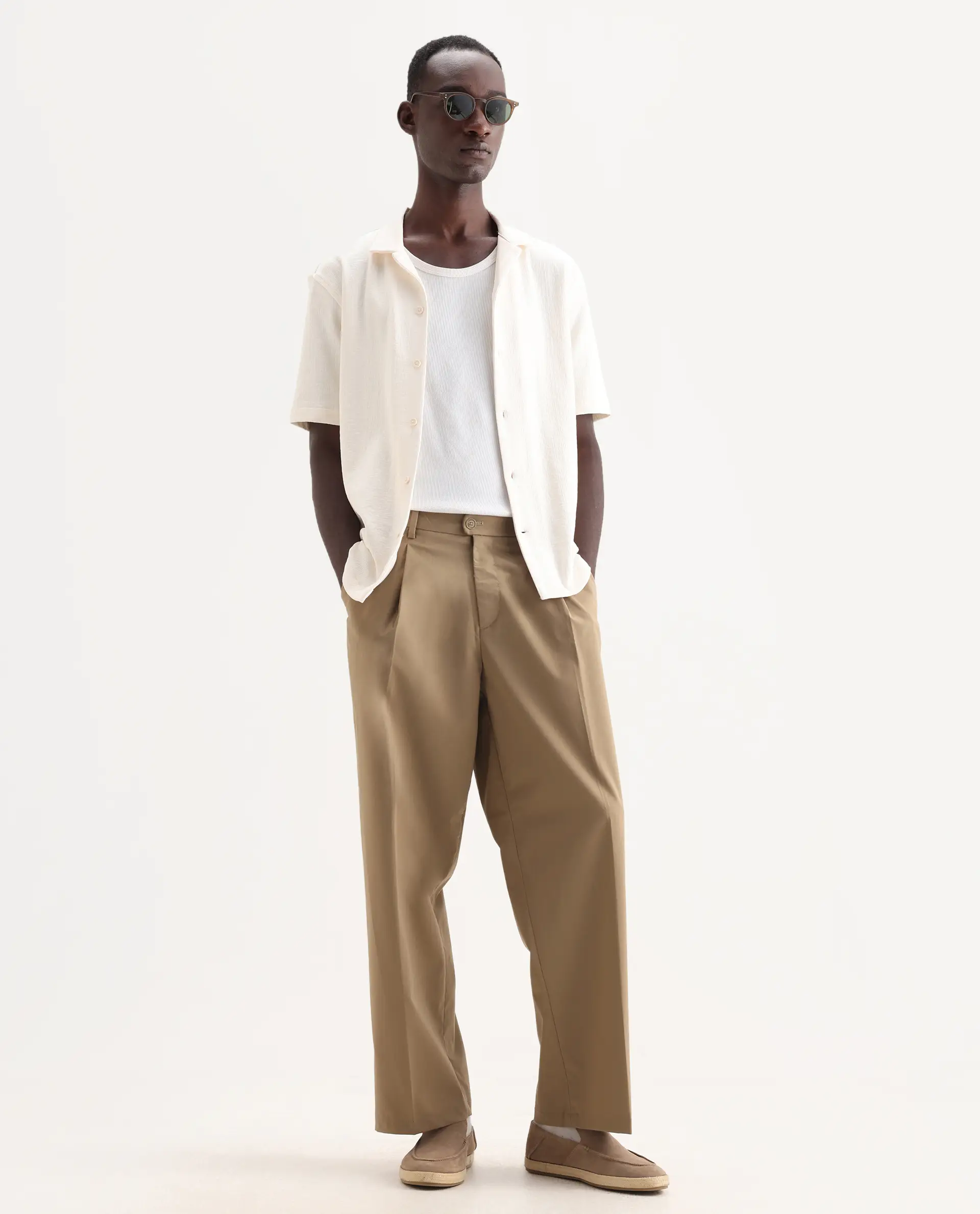 Rare Rabbit Men's Brelint Khaki Linen Blend Plain Relaxed Fit Trouser