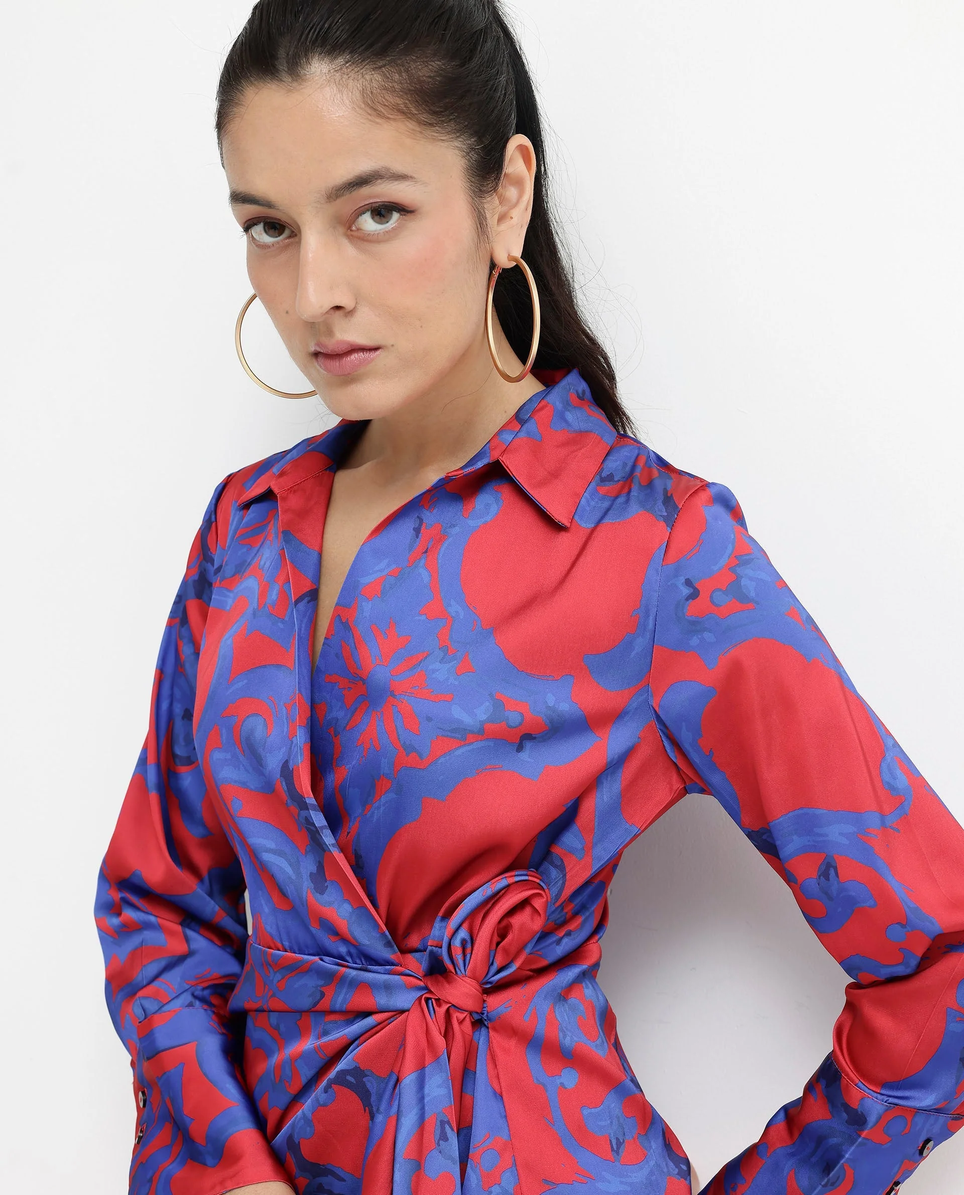 Rareism Women's Cager Red Polyester Blend Drop Collar Abstract Print Cuffed Sleeve Mini Wrap Dress - Image 2