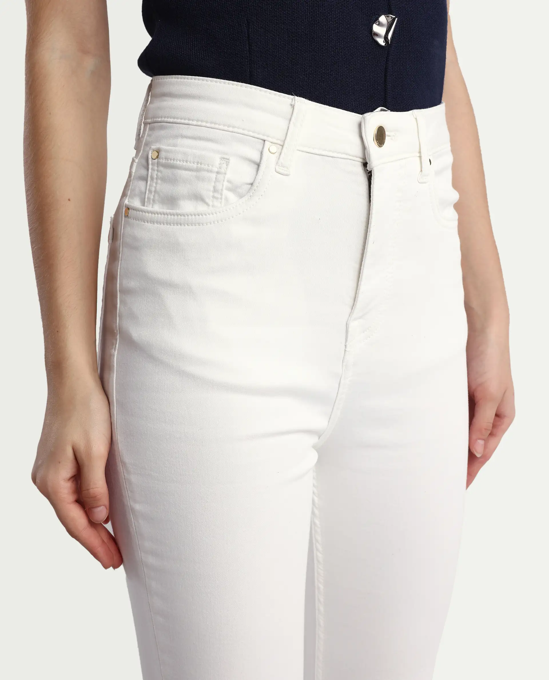 Rareism Women's Denro White Cotton Blend Bootcut Plain Jeans - Image 4