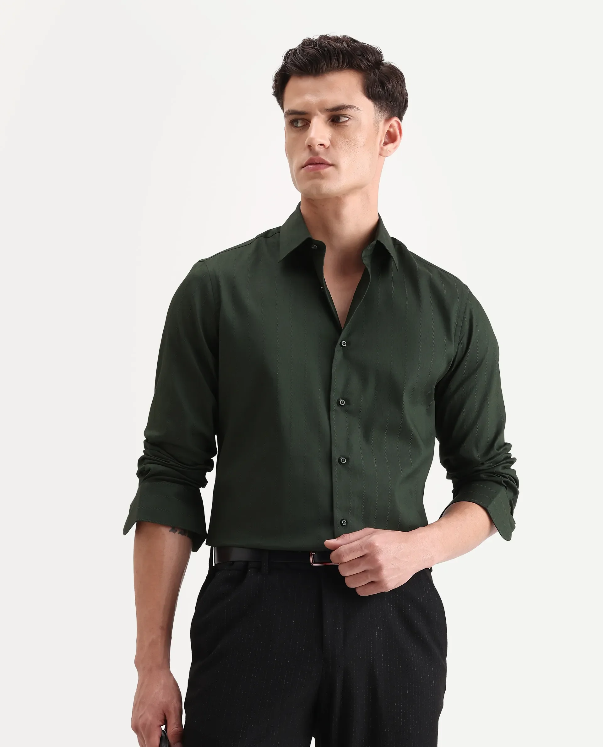 Rare Rabbit Men's Dyke Dark Green Cotton Blend Fabric Spread Collar Regular Fit Striped Shirt