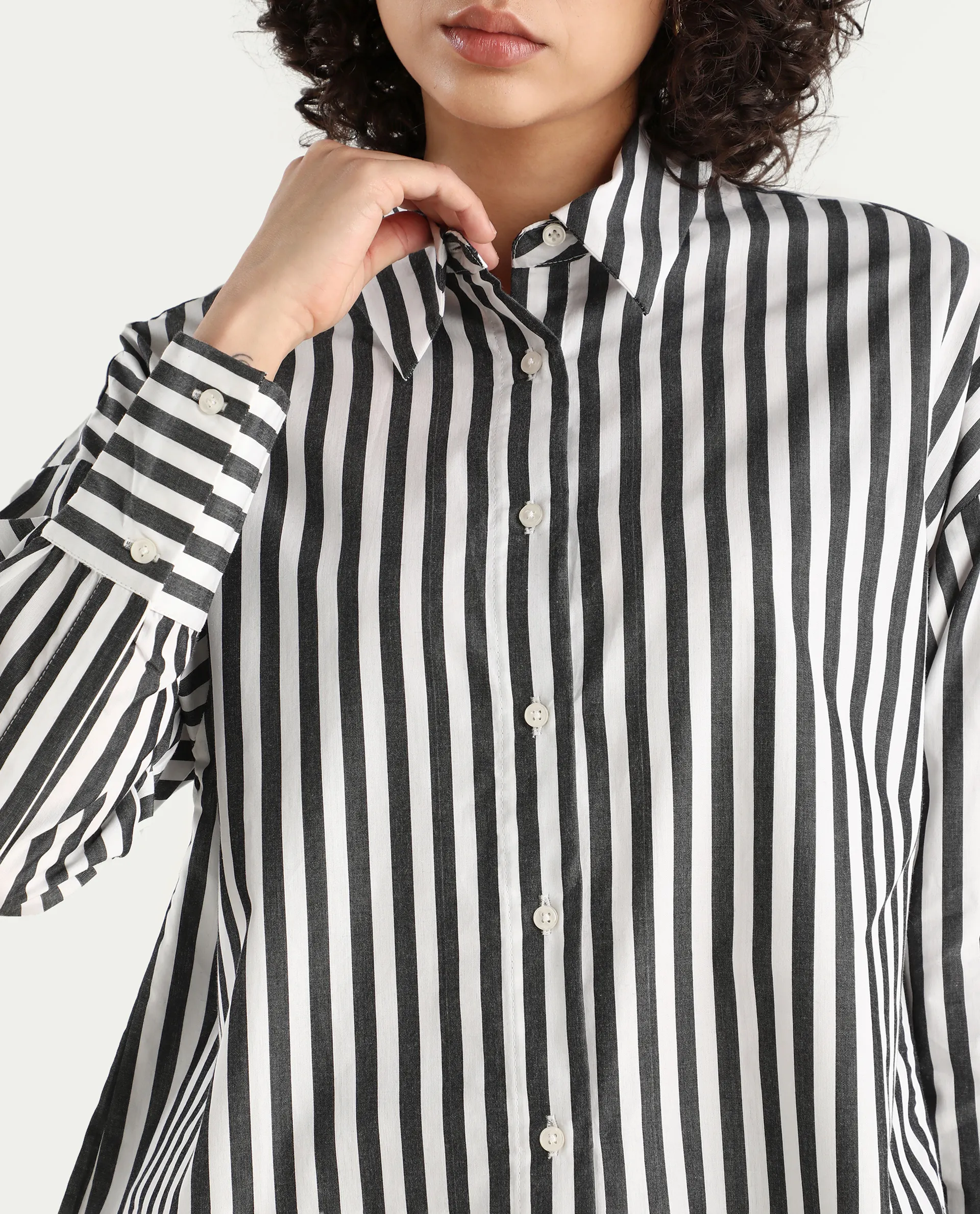 Rareism Women's Epdyed White Cotton Striped Cuffed Sleeve Boxy Fit Shirt - Image 3