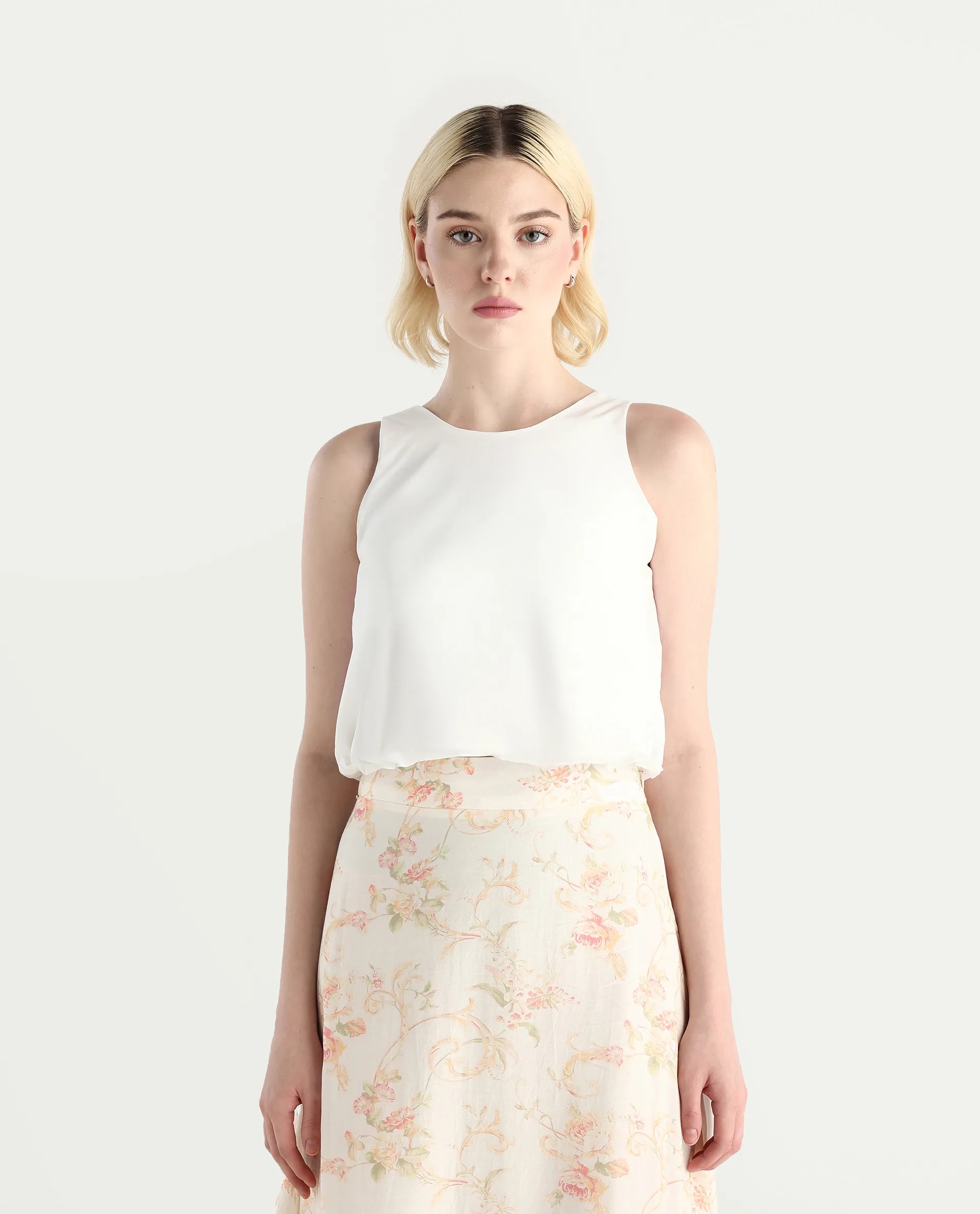 Rareism Women's Eptic White Cotton Blend Plain Sleeveless Crop Regular Fit Top - Image 3