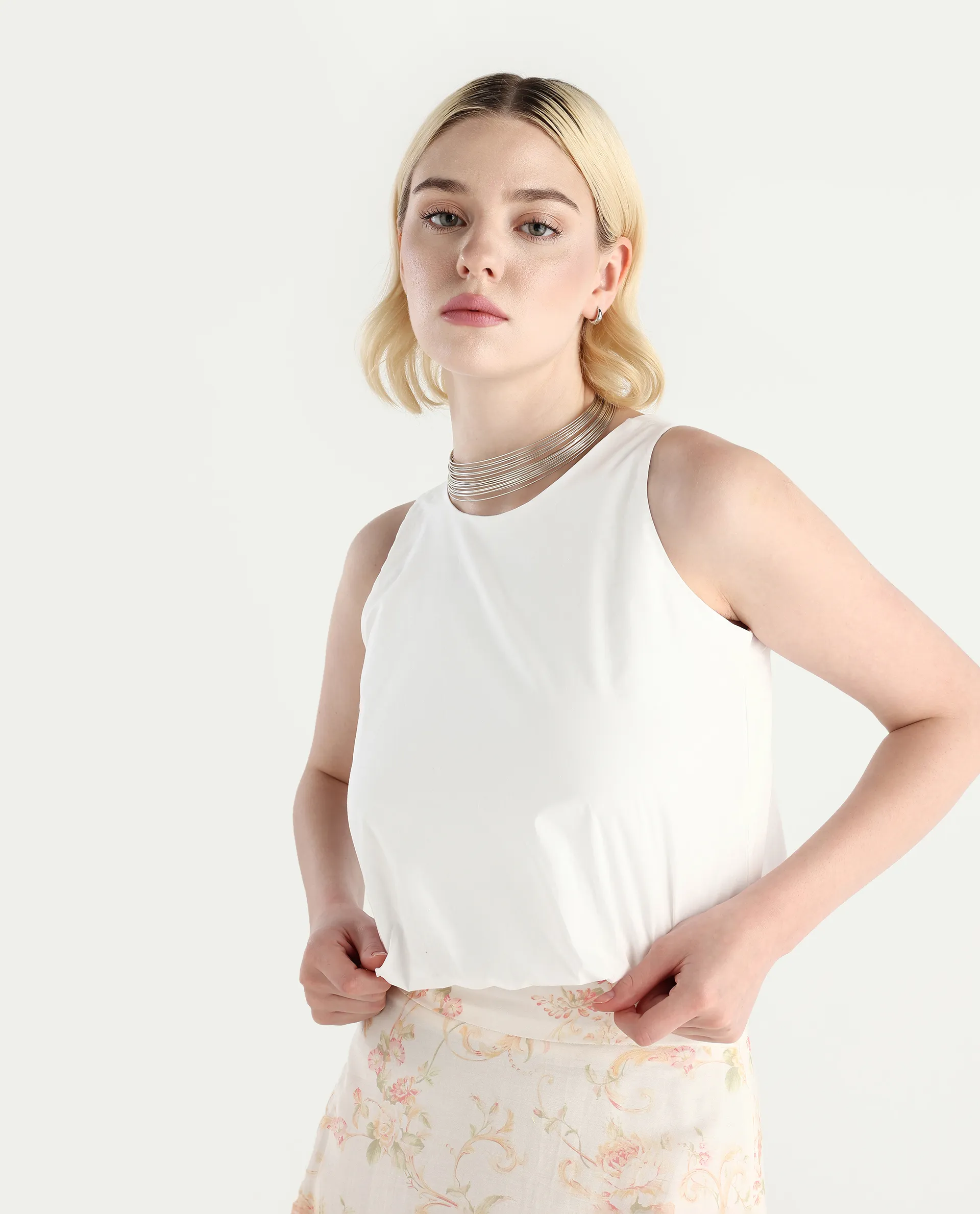 Rareism Women's Eptic White Cotton Blend Plain Sleeveless Crop Regular Fit Top - Image 4