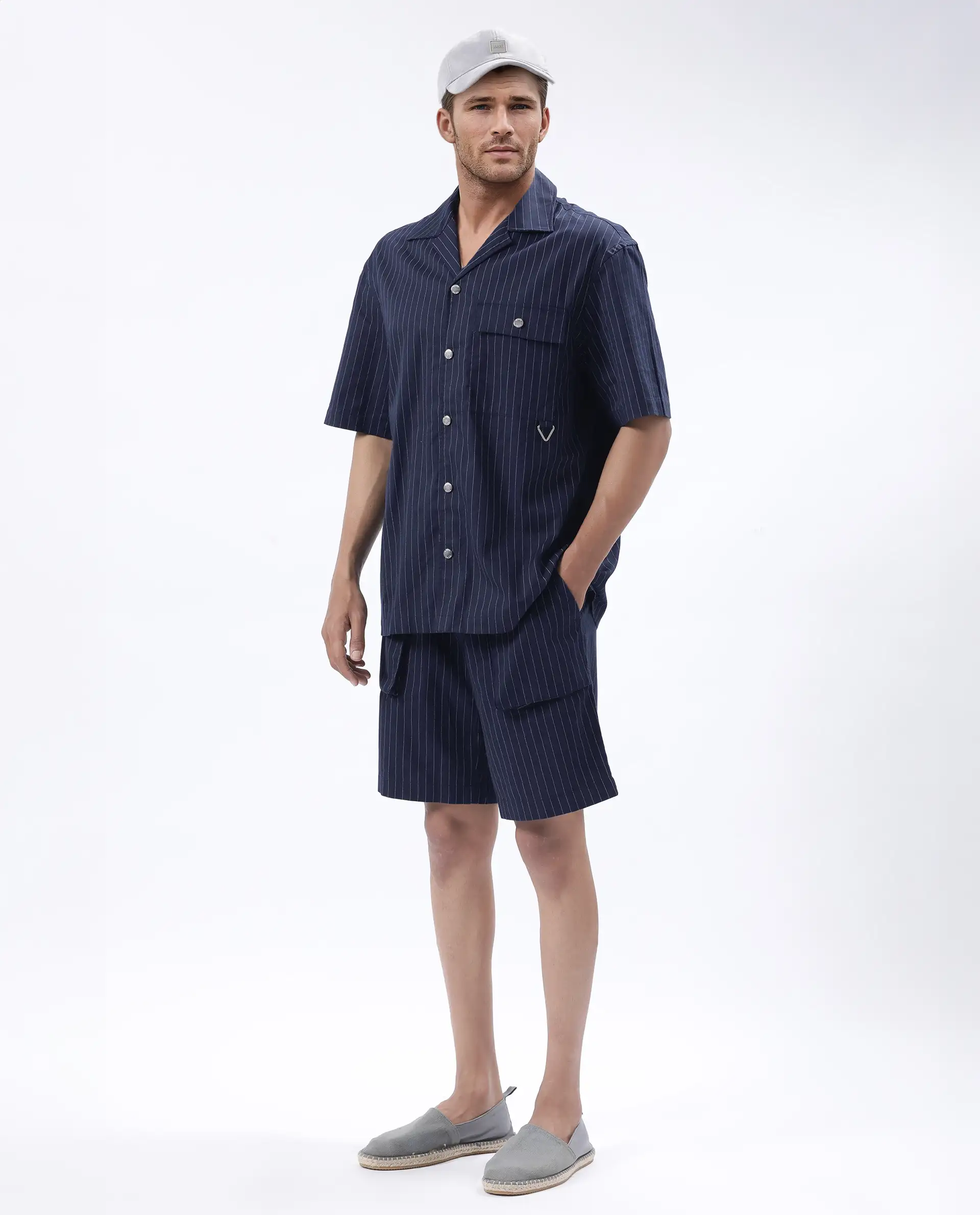 Rare Rabbit Men's Habar Navy Cotton Blend Striped Print Oversized Fit Shorts - Image 8