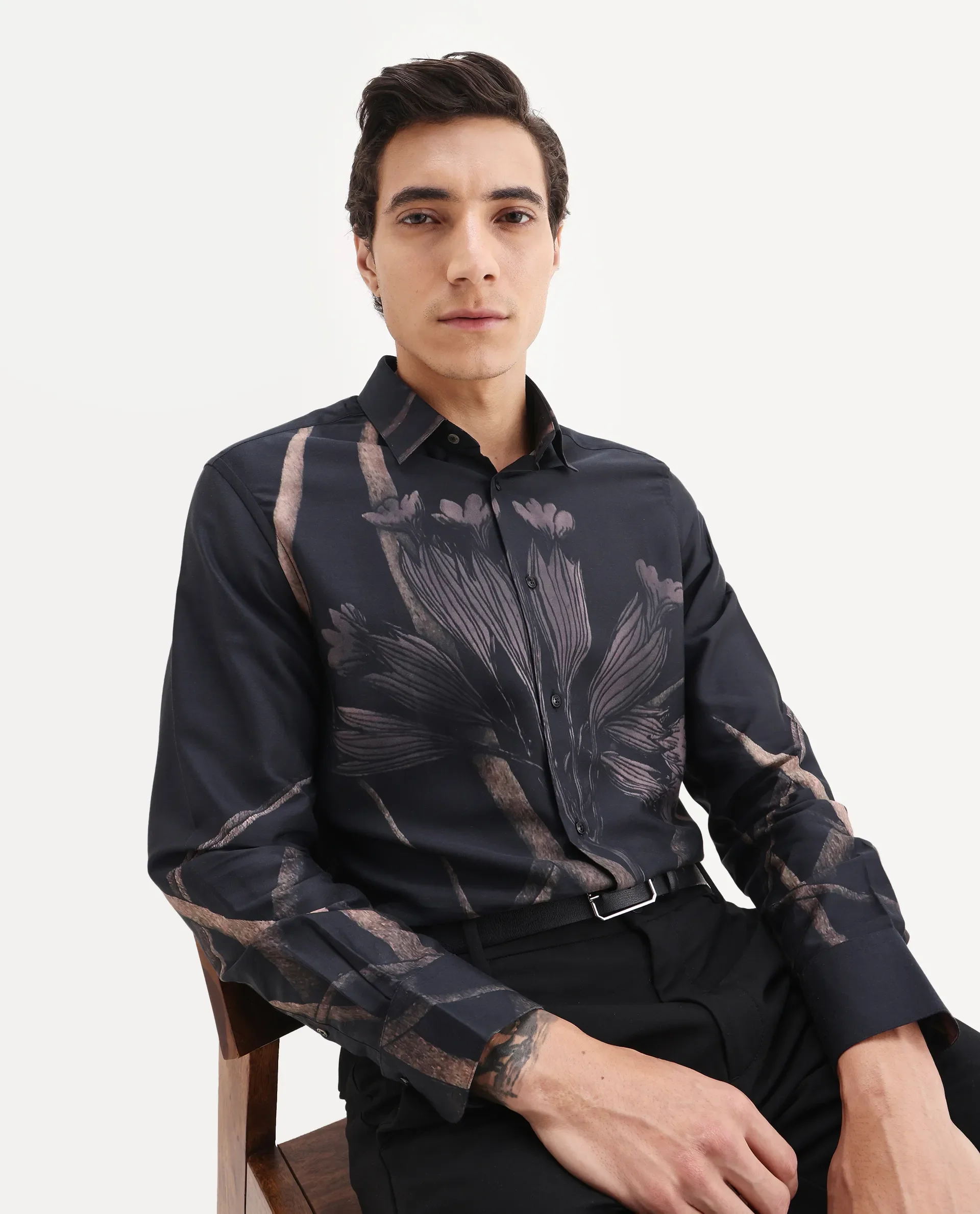 Rare Rabbit Men's Hofd Dusky Black Cotton Blend Fabric Spread Collar Regular Fit Floral Print Shirt