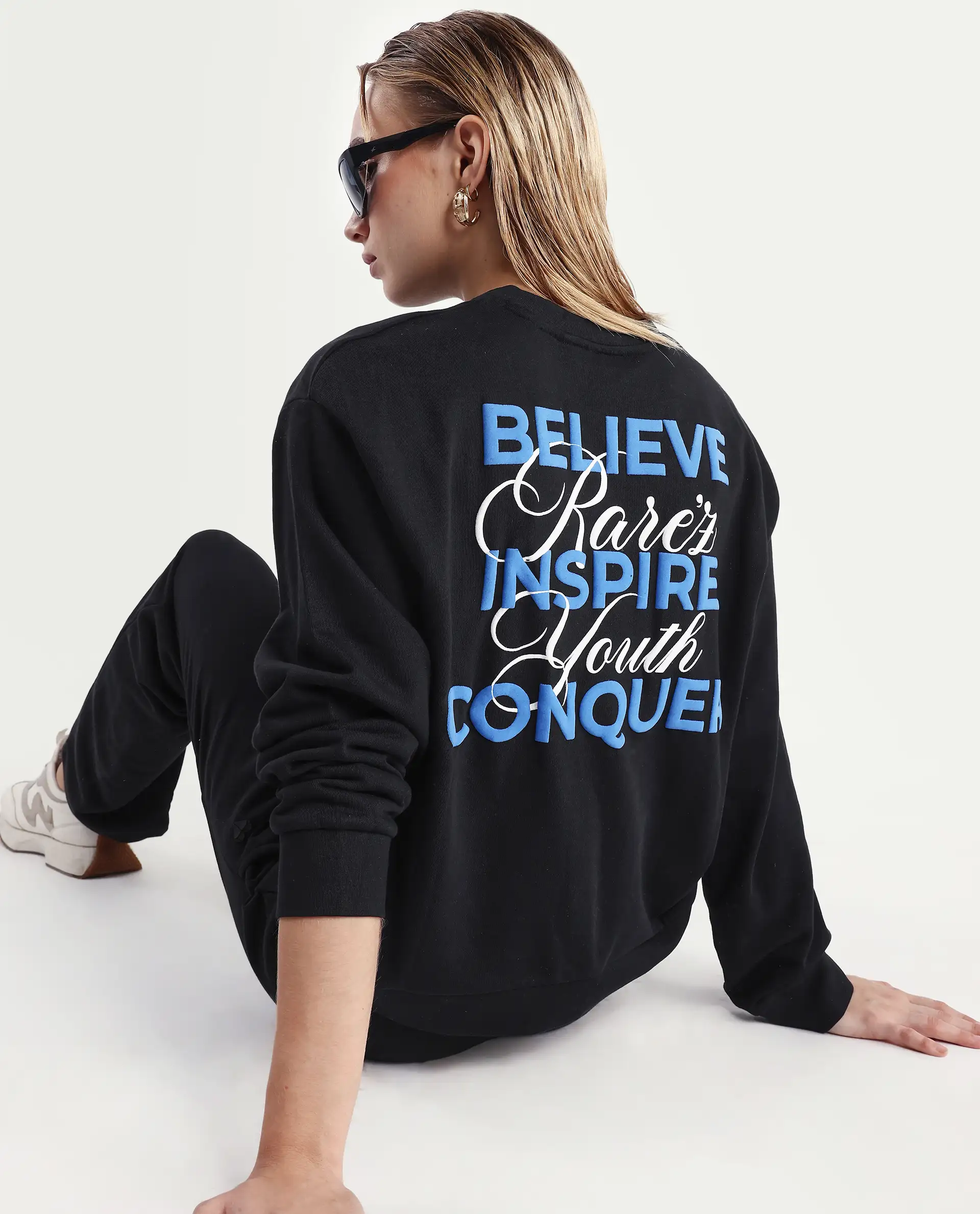 Rareism Women's Kuyum Black Cotton Blend Crew Neck Typography Print Regular Fit Sweatshirt