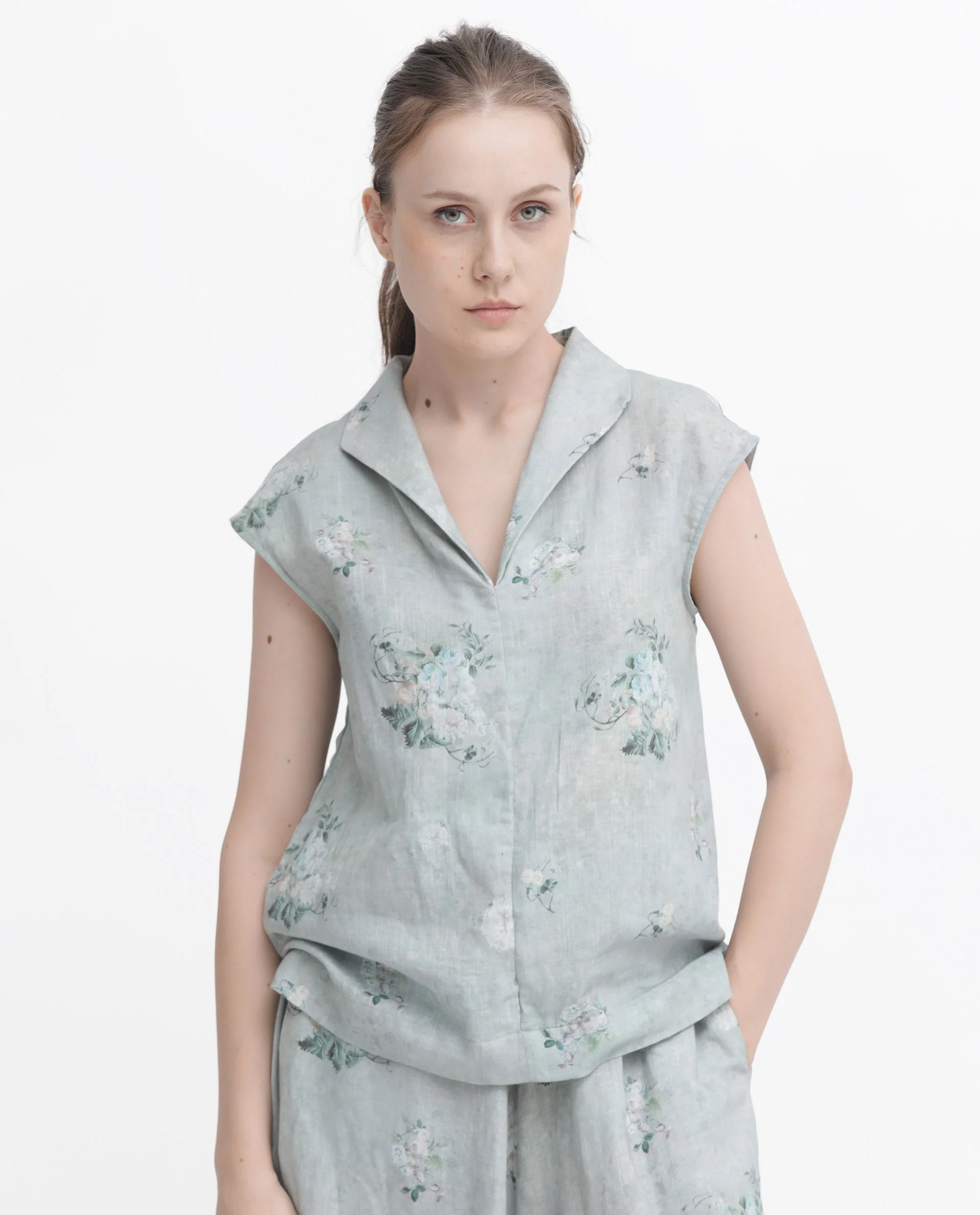 Rareism Women's Kyul-T Dusky Green Cotton Linen Lapel Neck Floral Print Extended Sleeves Regular Fit Top