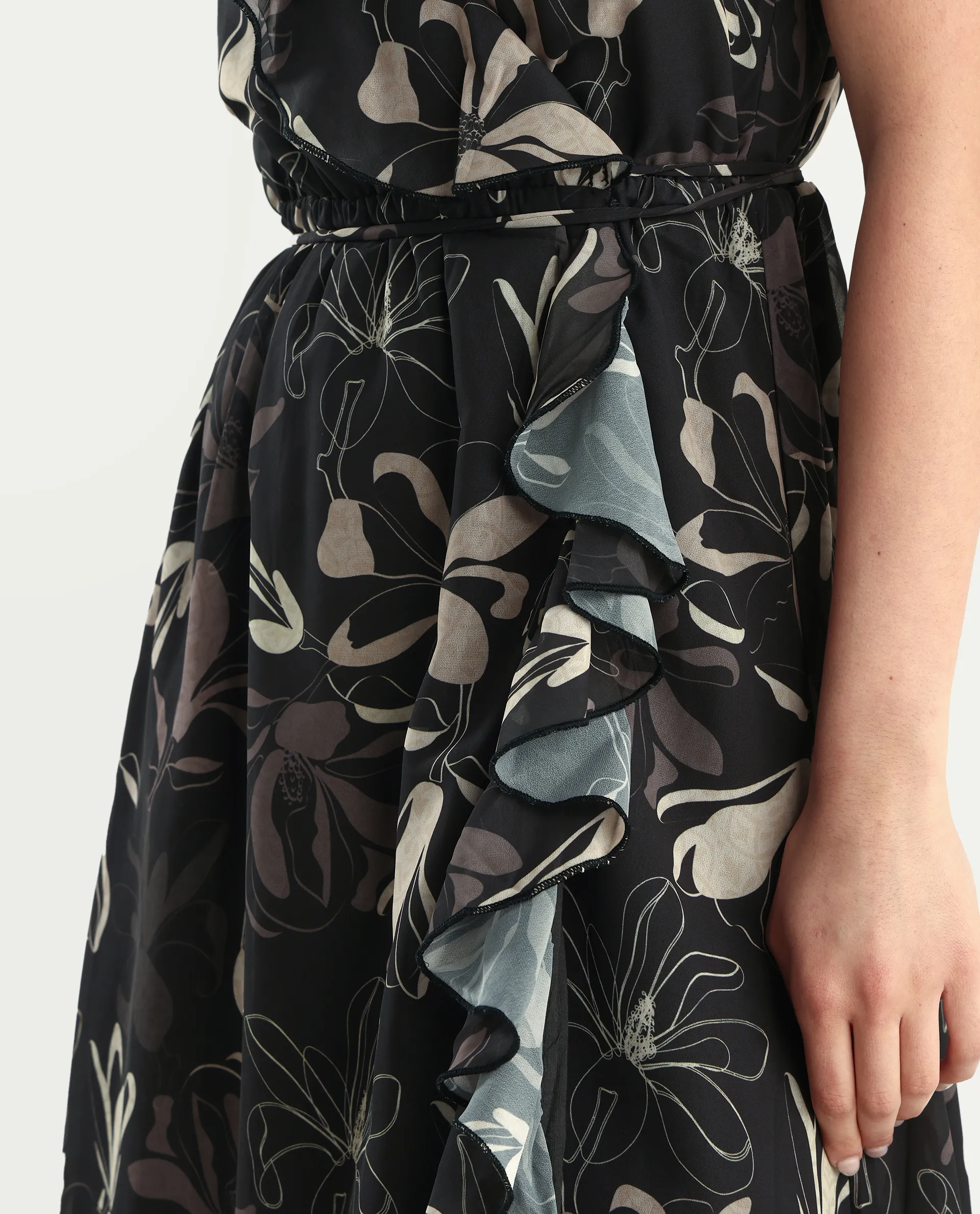 Rareism Women's Licia Black Cotton Blend Overlap Neck Floral Print Sleeveless Maxi A-Line Dress - Image 4