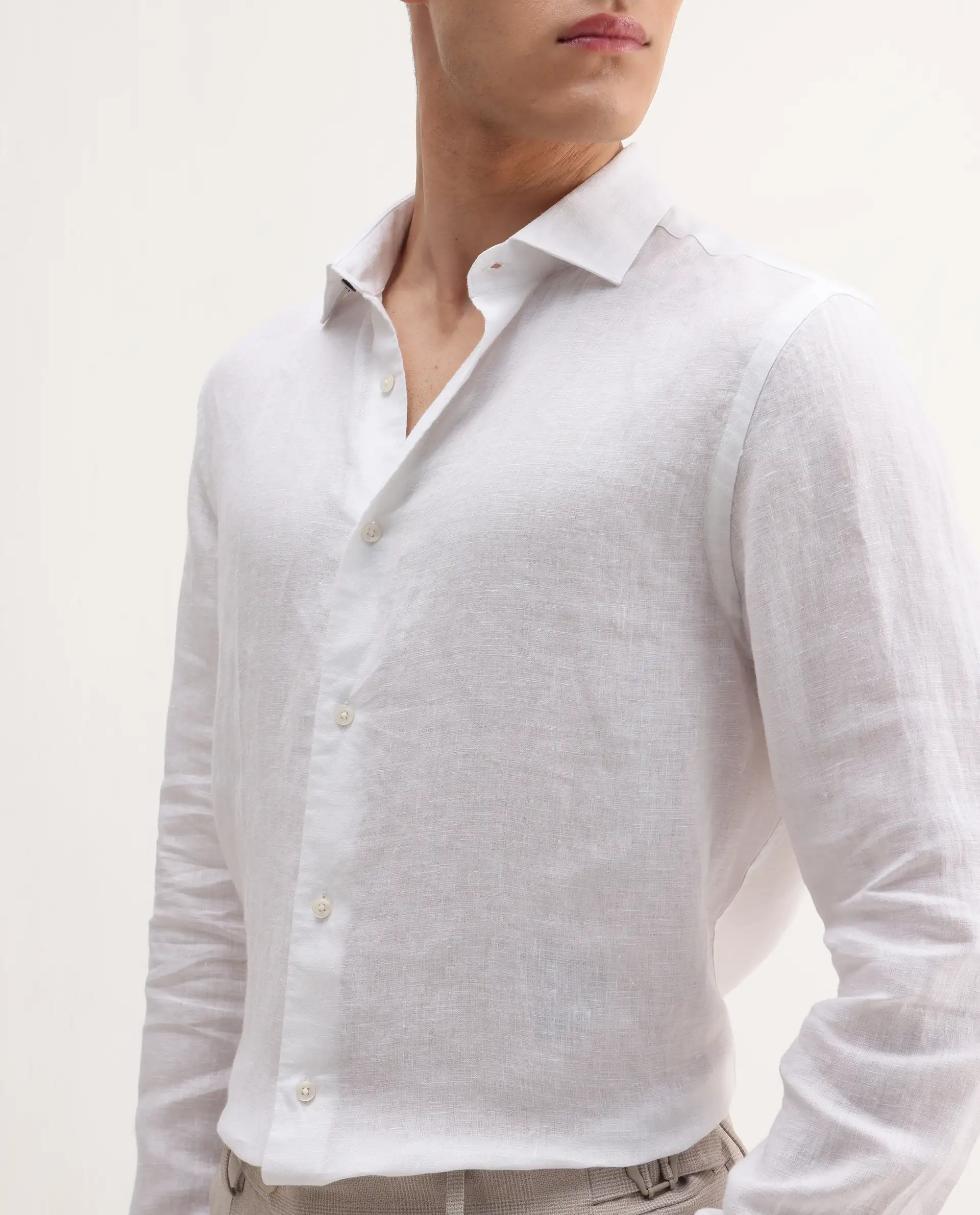 Rare Rabbit Men's Mavi White Linen Plain Regular Fit Full Sleeve Collared Shirt - Image 4