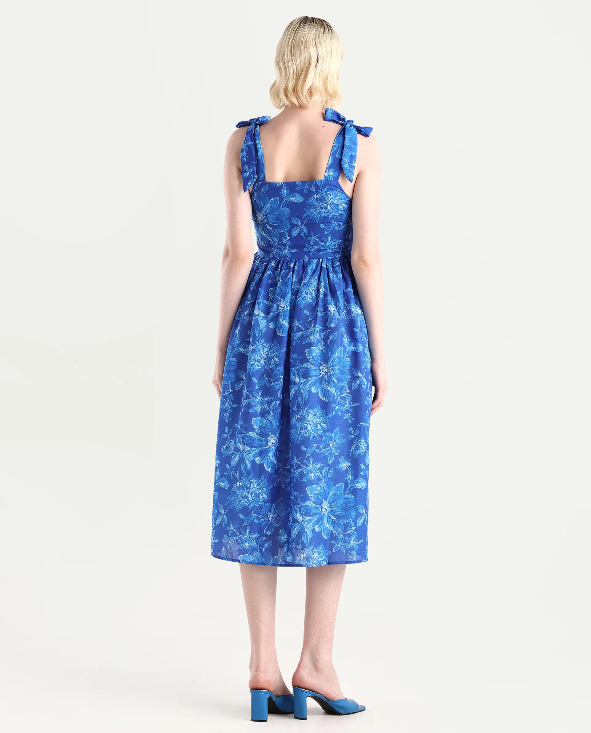 Rareism Women's Natsuki Blue Linen Shoulder Strap Floral Print Shoulder Strap Midi Fit And Flare Dress - Image 7