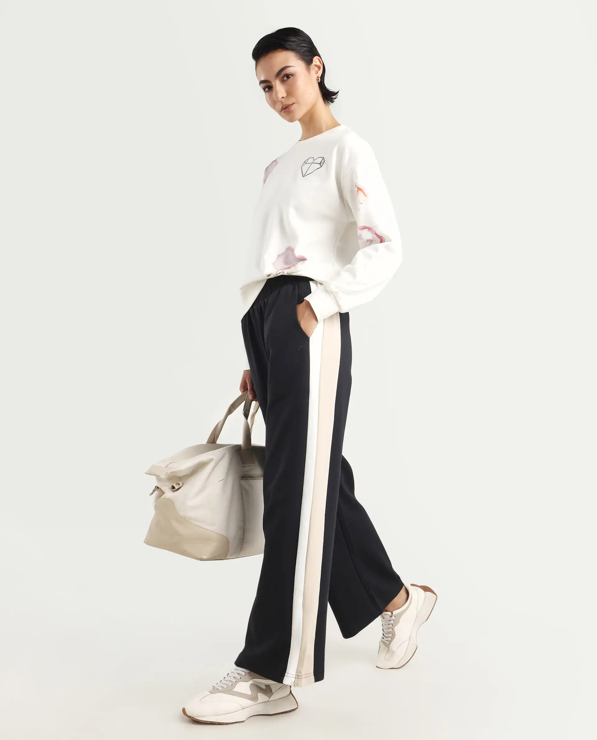Rareism Women's Naut Black Cotton Plain Ankle Length Wide Track Pant