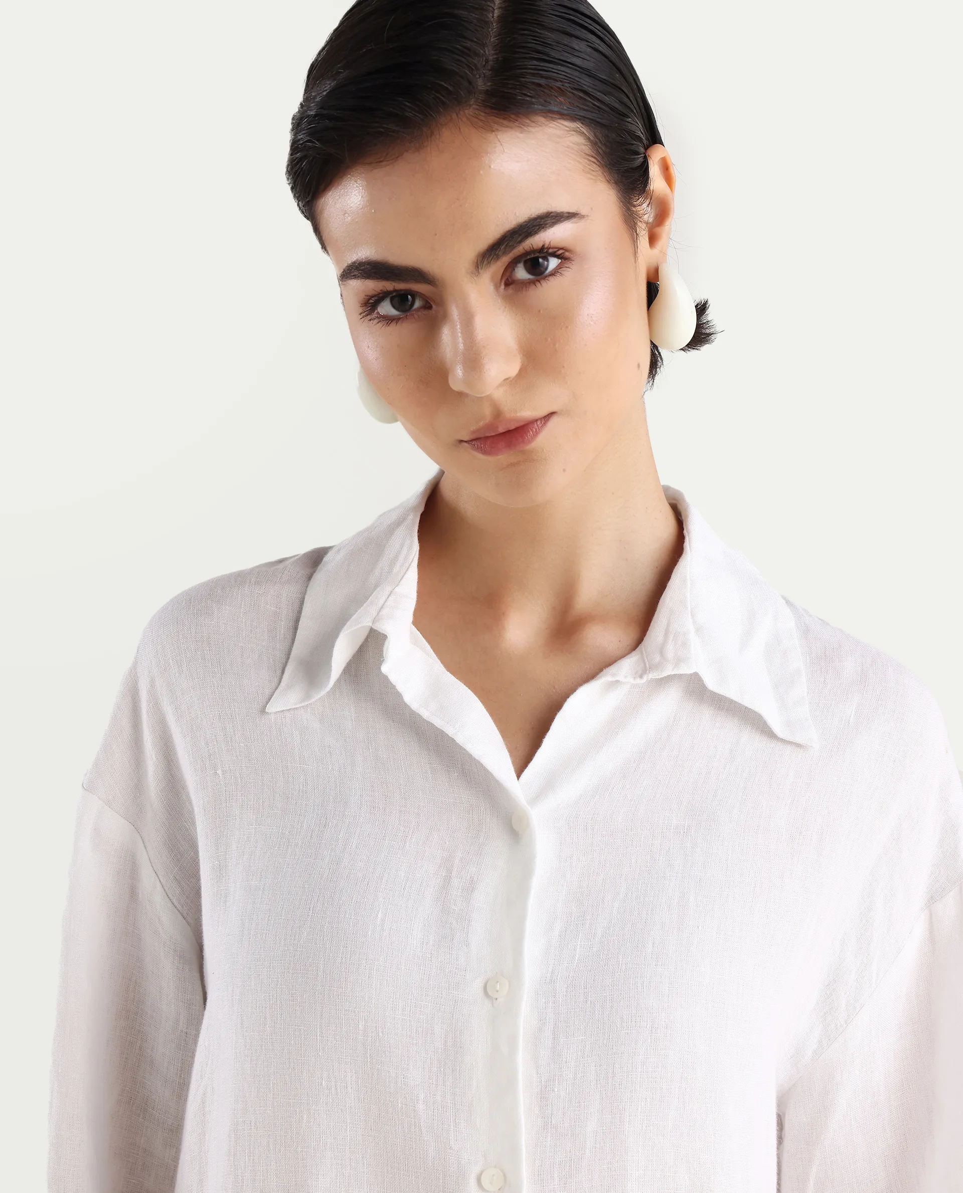Rareism Women's Nenorat White Linen Spread Collar Boxy Fit Shirt - Image 4