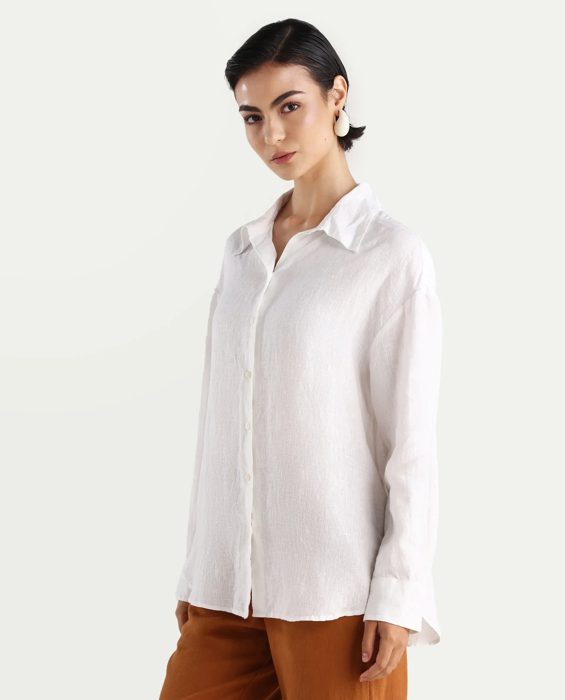 Rareism Women's Nenorat White Linen Spread Collar Boxy Fit Shirt - Image 7