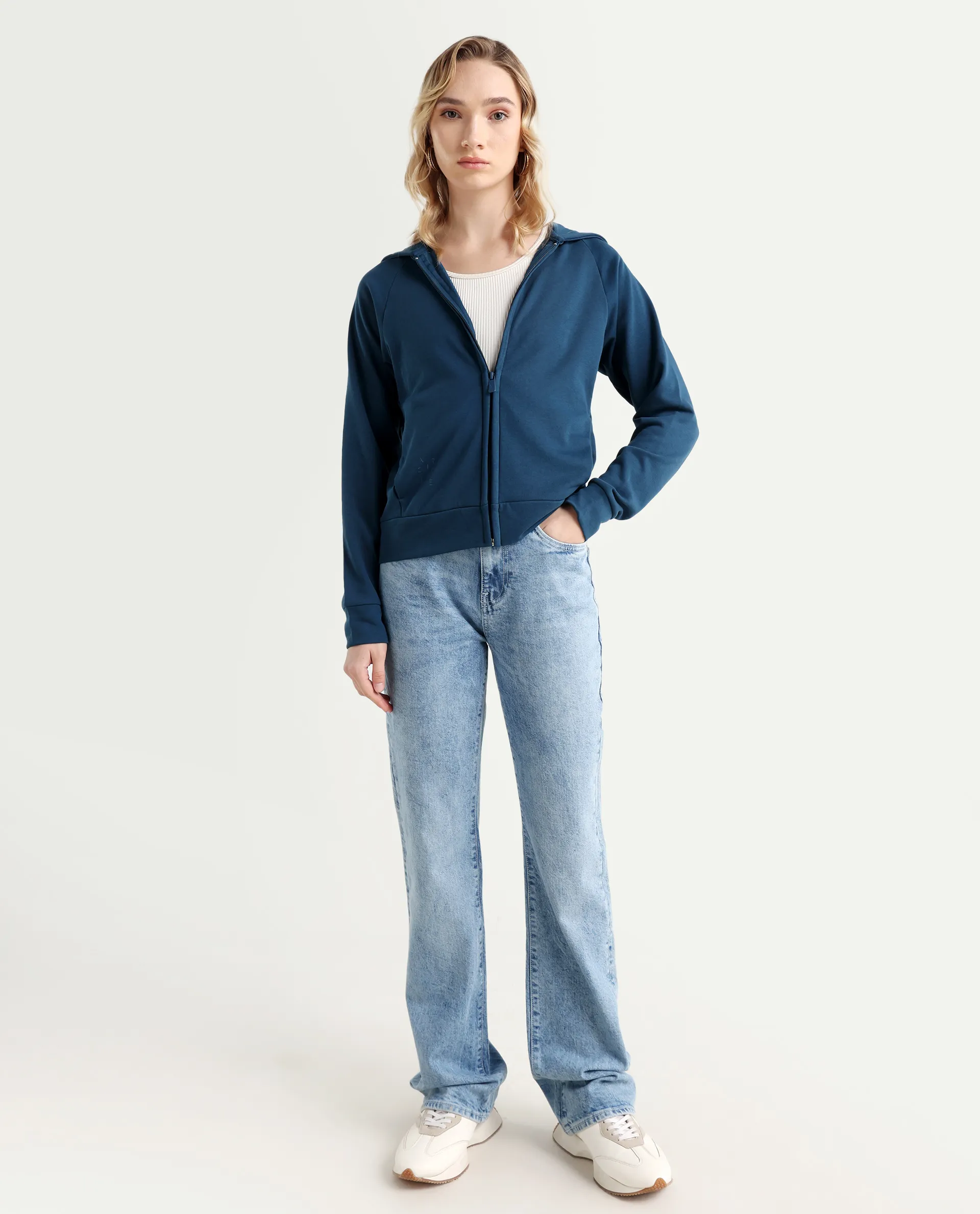 Rareism Women's Osseo Pastel Blue Cotton Blend Plain Ankle Length Smart Straight Fit Jeans - Image 3