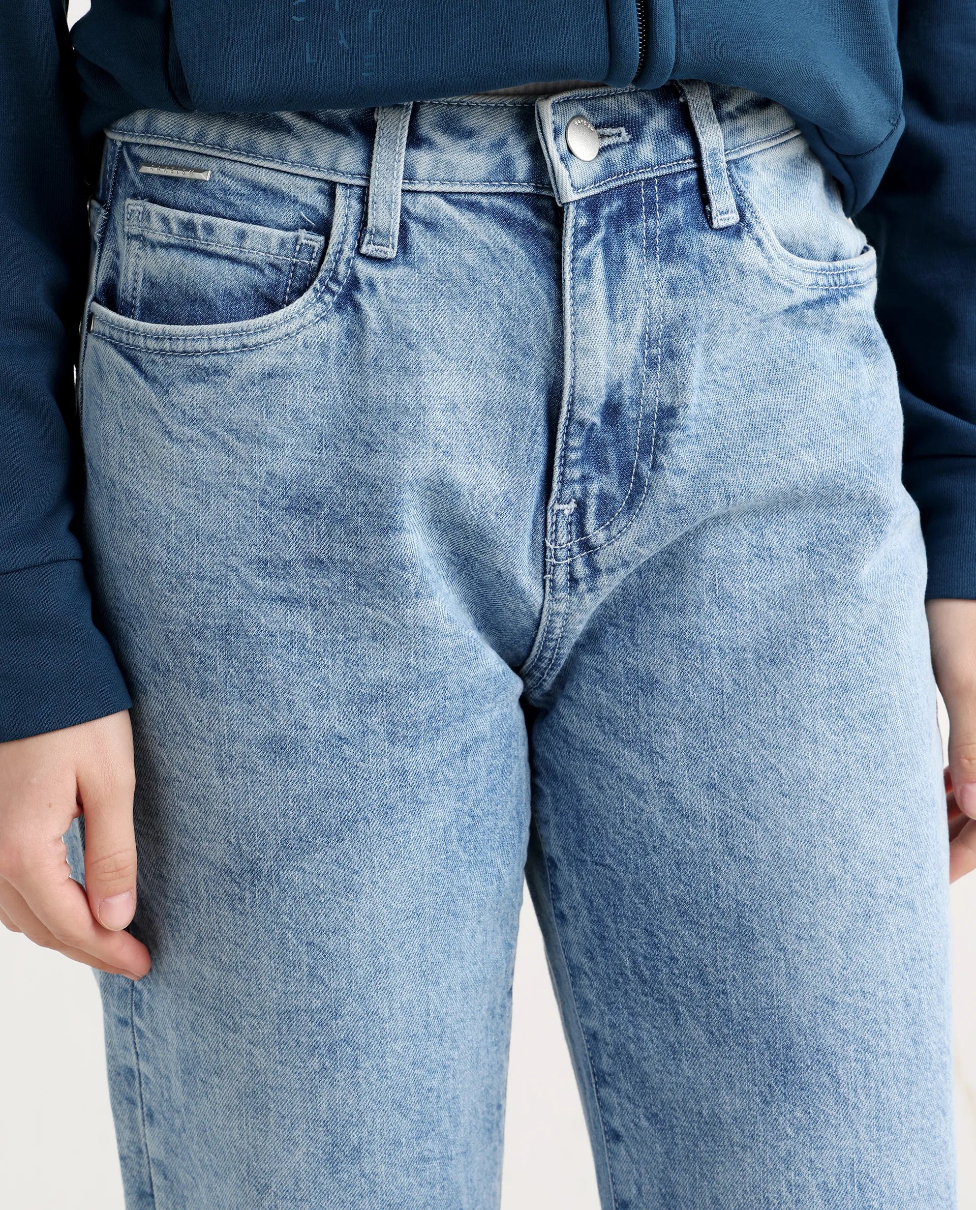 Rareism Women's Osseo Pastel Blue Cotton Blend Plain Ankle Length Smart Straight Fit Jeans - Image 4