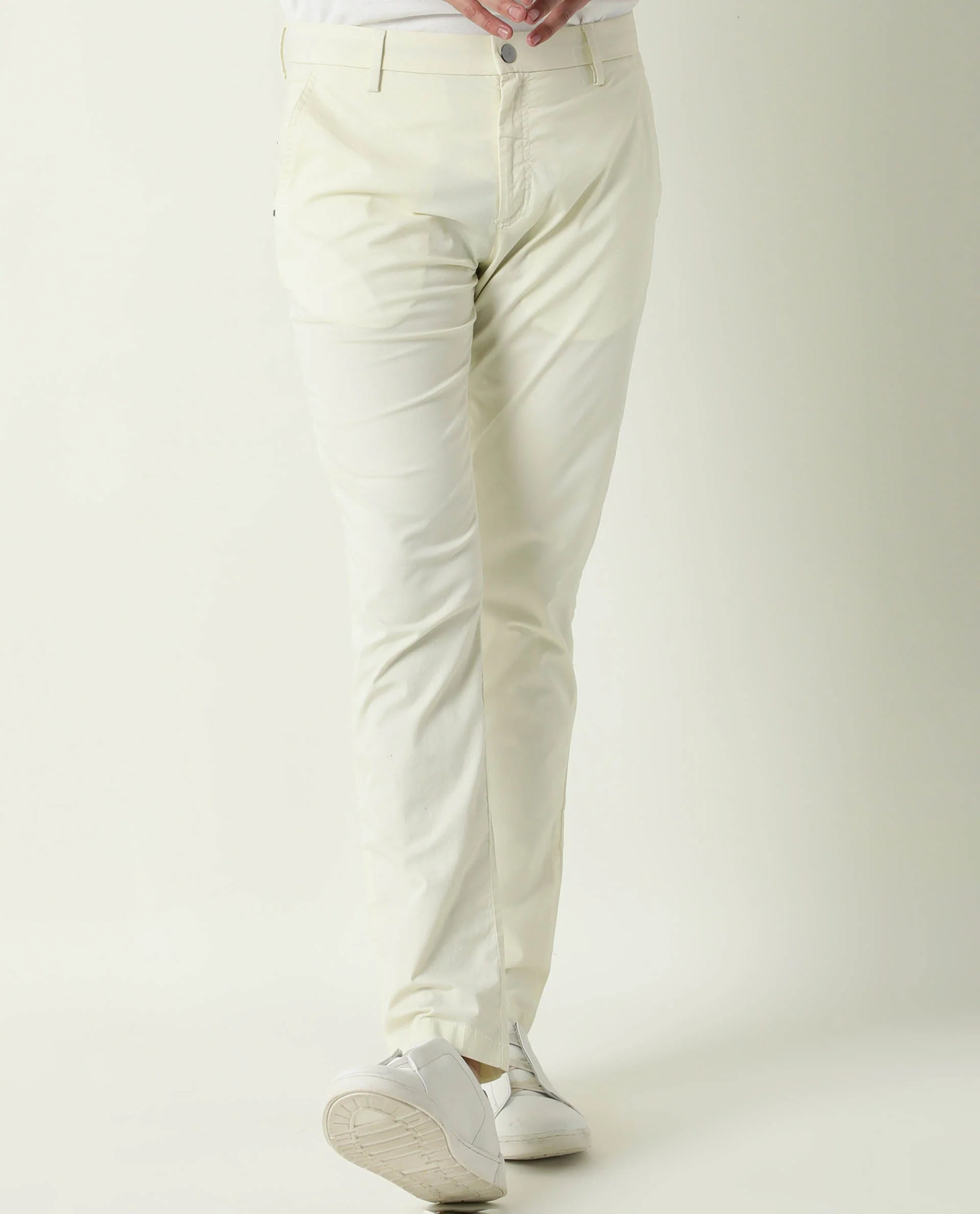 Rare Rabbit Men's Popin Green Cotton Plain Slim Fit Trouser