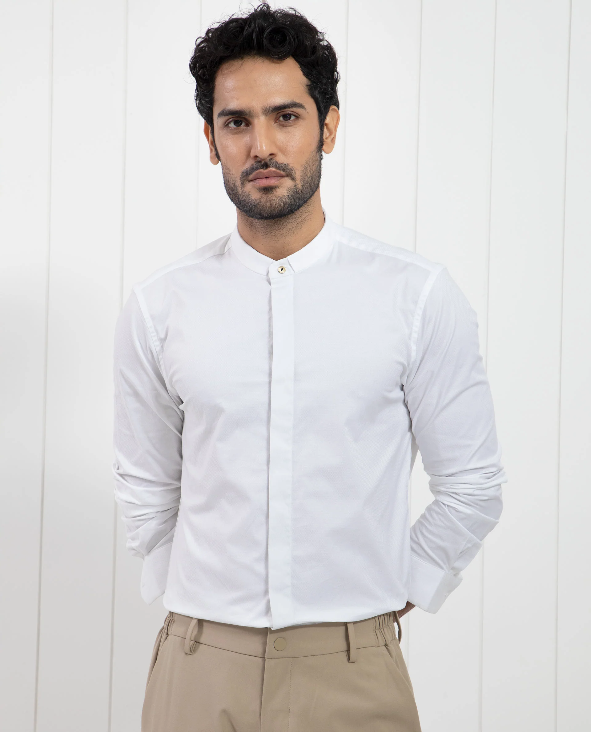 Rare Rabbit Men's Pristina White Cotton Plain Regular Fit Full Sleeve Mandarin Collar Shirt