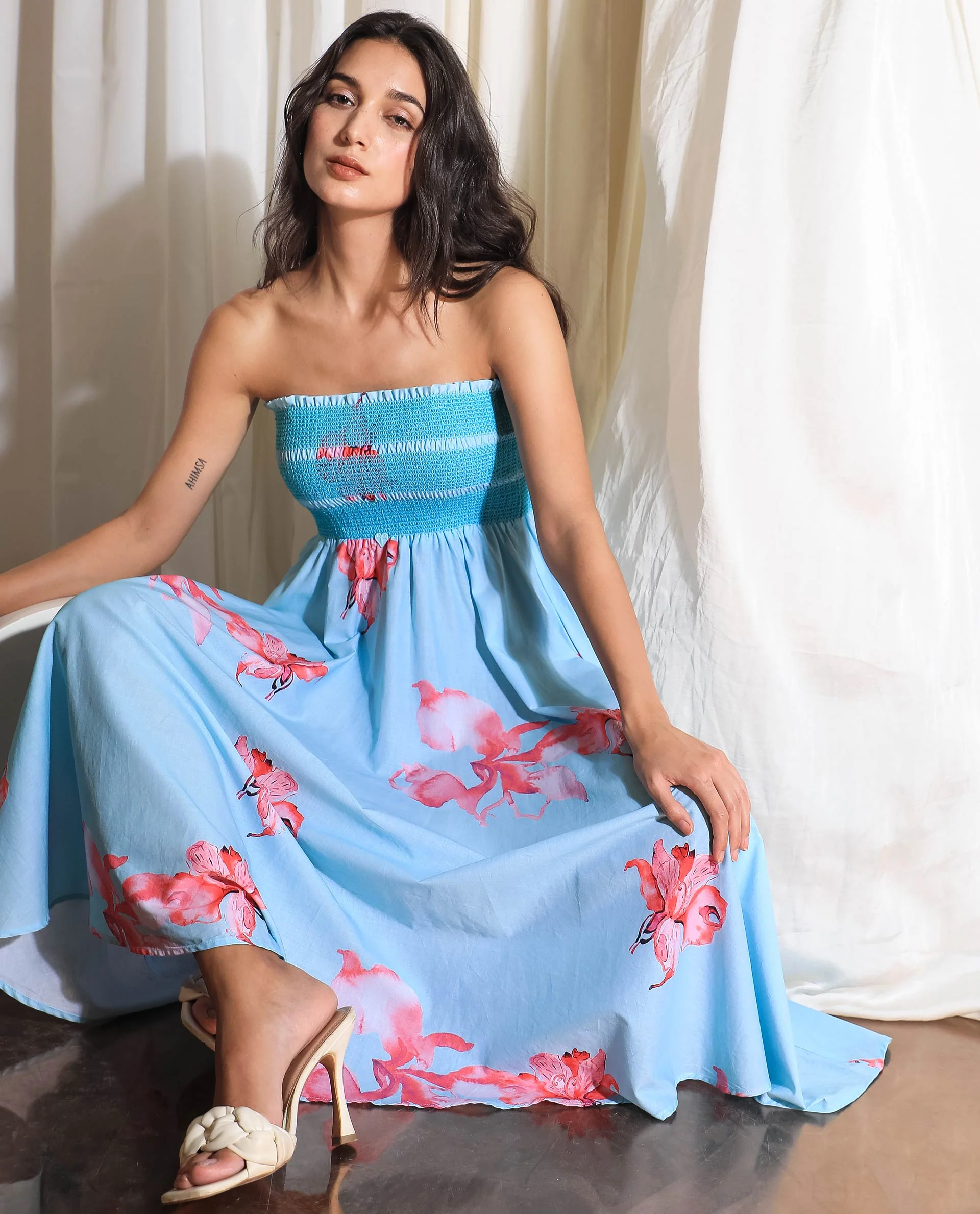 Rareism Women's Quinzo Blue Cotton Tube Neck Floral Print Sleeveless Knee Length Regular Fit Dress