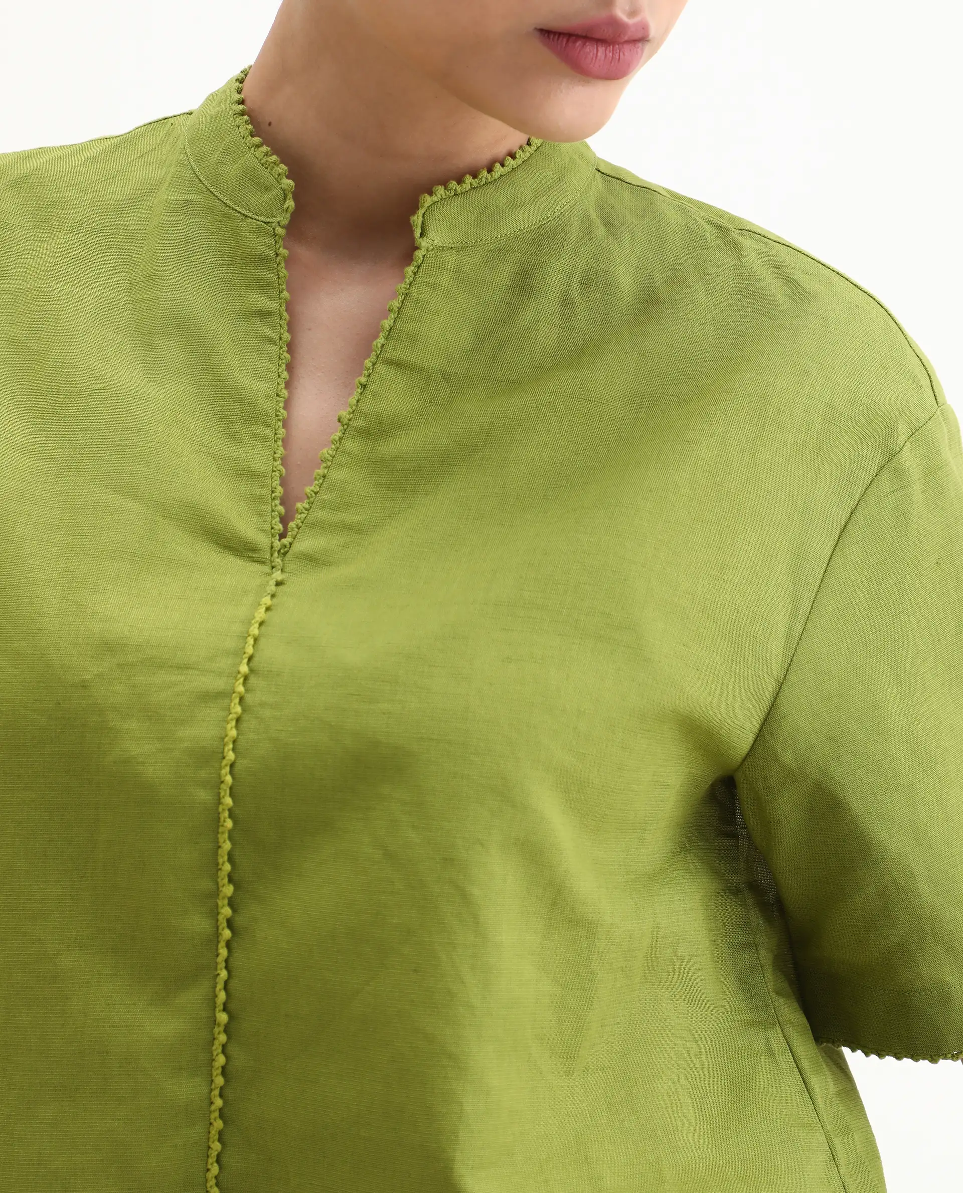 Rareism Women's Rony Olive Linen Mandarin Collar Plain Regular Fit Top - Image 3