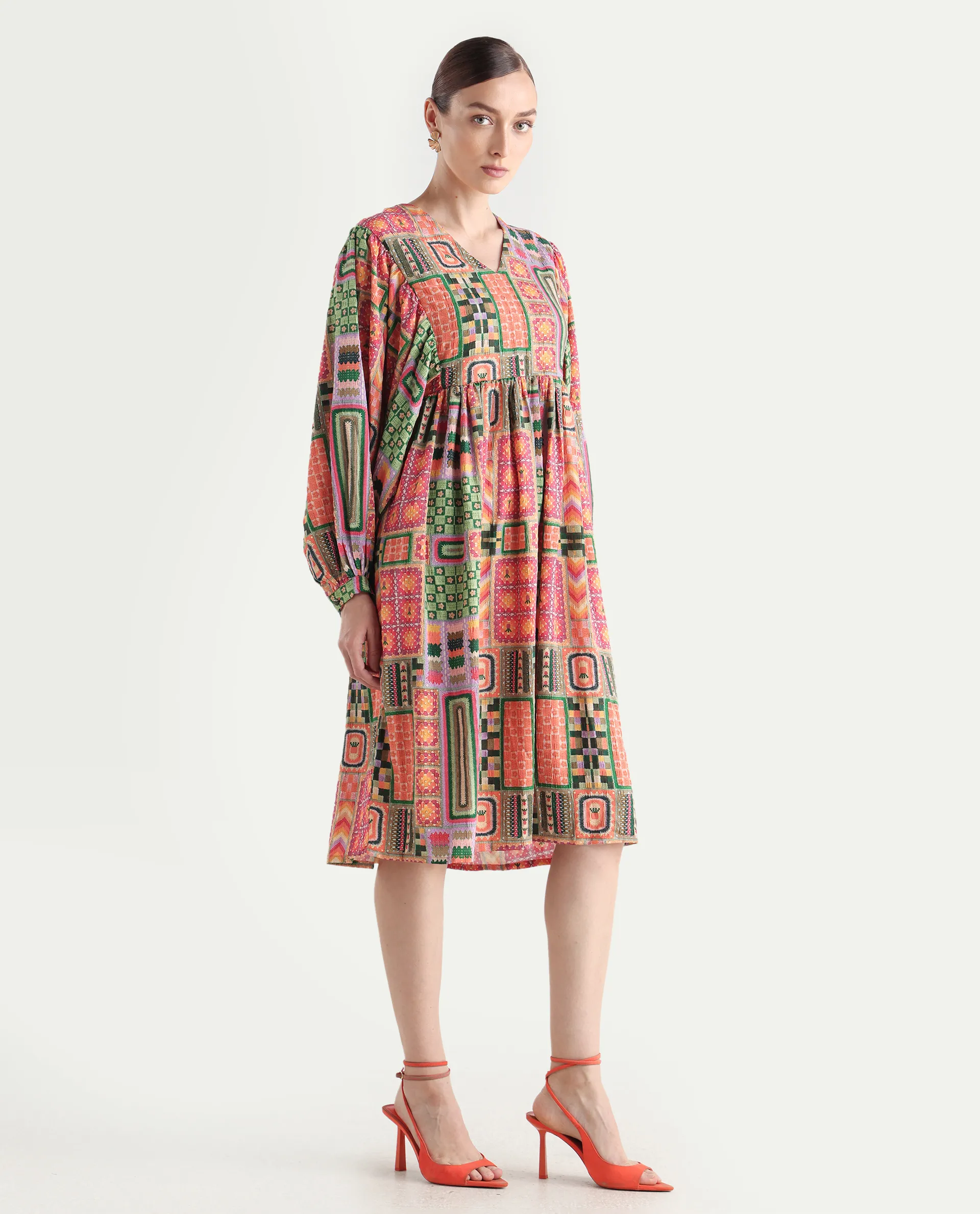 Rareism Women's Sweg Multi Polyester Blend V-Neck Abstract Print Bishop Sleeve Midi Flared Dress - Image 7