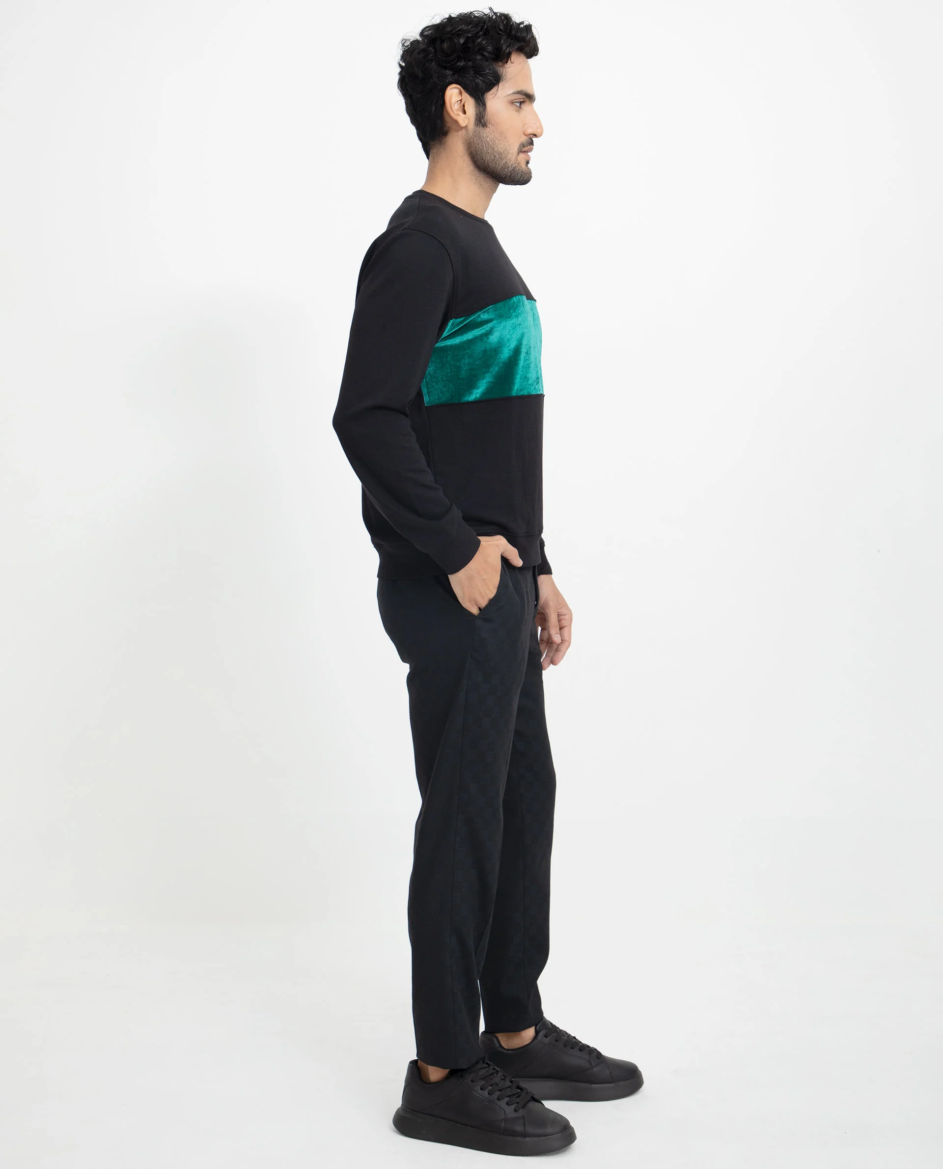 Rare Rabbit Men's Tide Black Velvet Ombre Regular Fit Full Sleeve Crew Neck Sweatshirt - Image 11