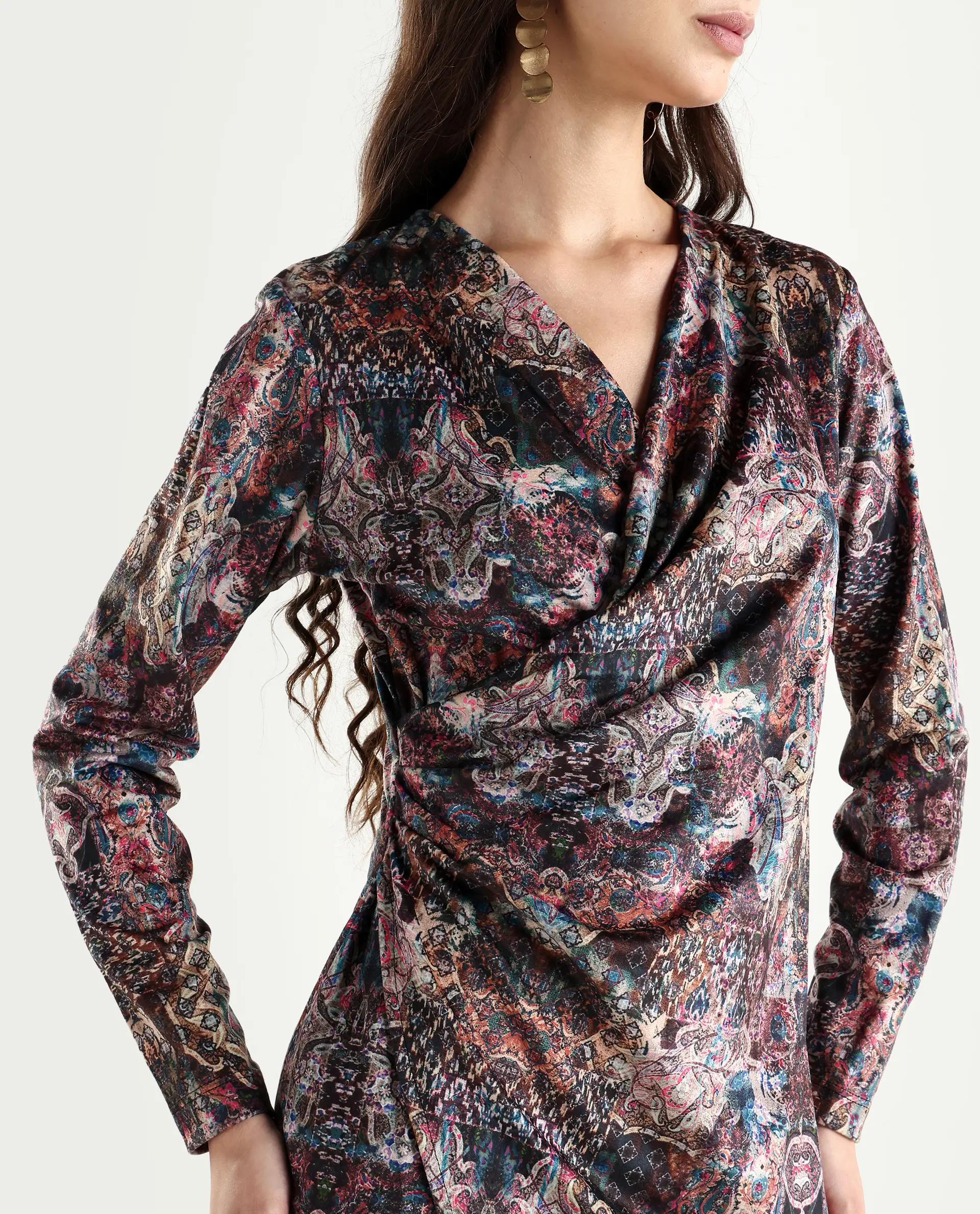 Rareism Women's Wekly Dark Multi Velvet V-Neck Abstract Print Midi Fitted Dress - Image 4