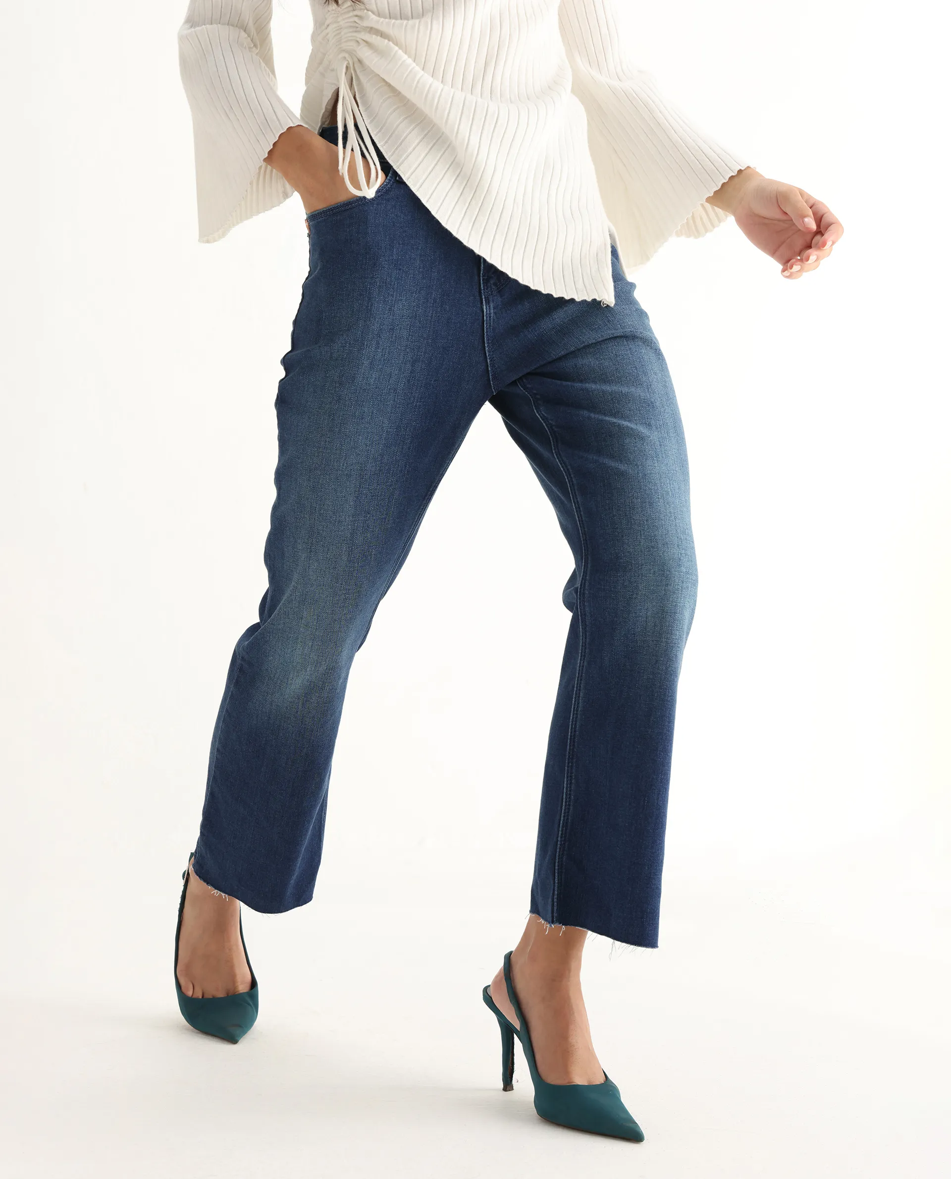 Rareism Women's Winona Blue Cotton Blend Plain Ankle Length Crop Flare Jeans - Image 2